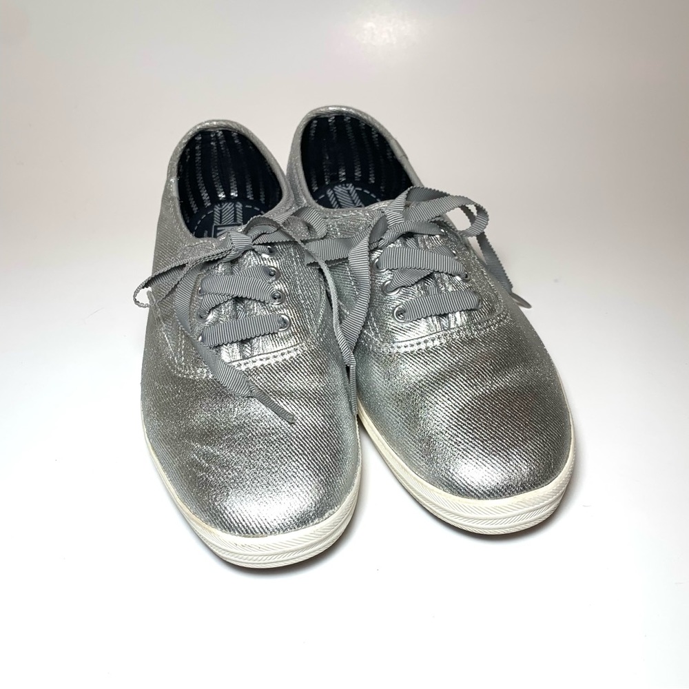 KEDS Silver Metallic Canvas Lace-Up Low Cut Sneakers Casual Tennis Shoe Sz 8.5 - Picture 8 of 9